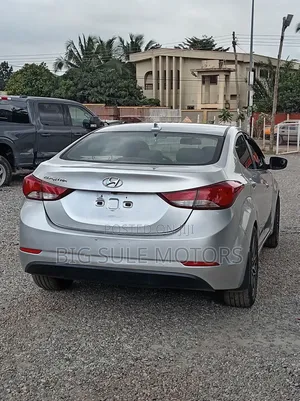 Hyundai Elantra Limited 4dr Sedan (1.8L 4cyl 6A) 2015 Silver