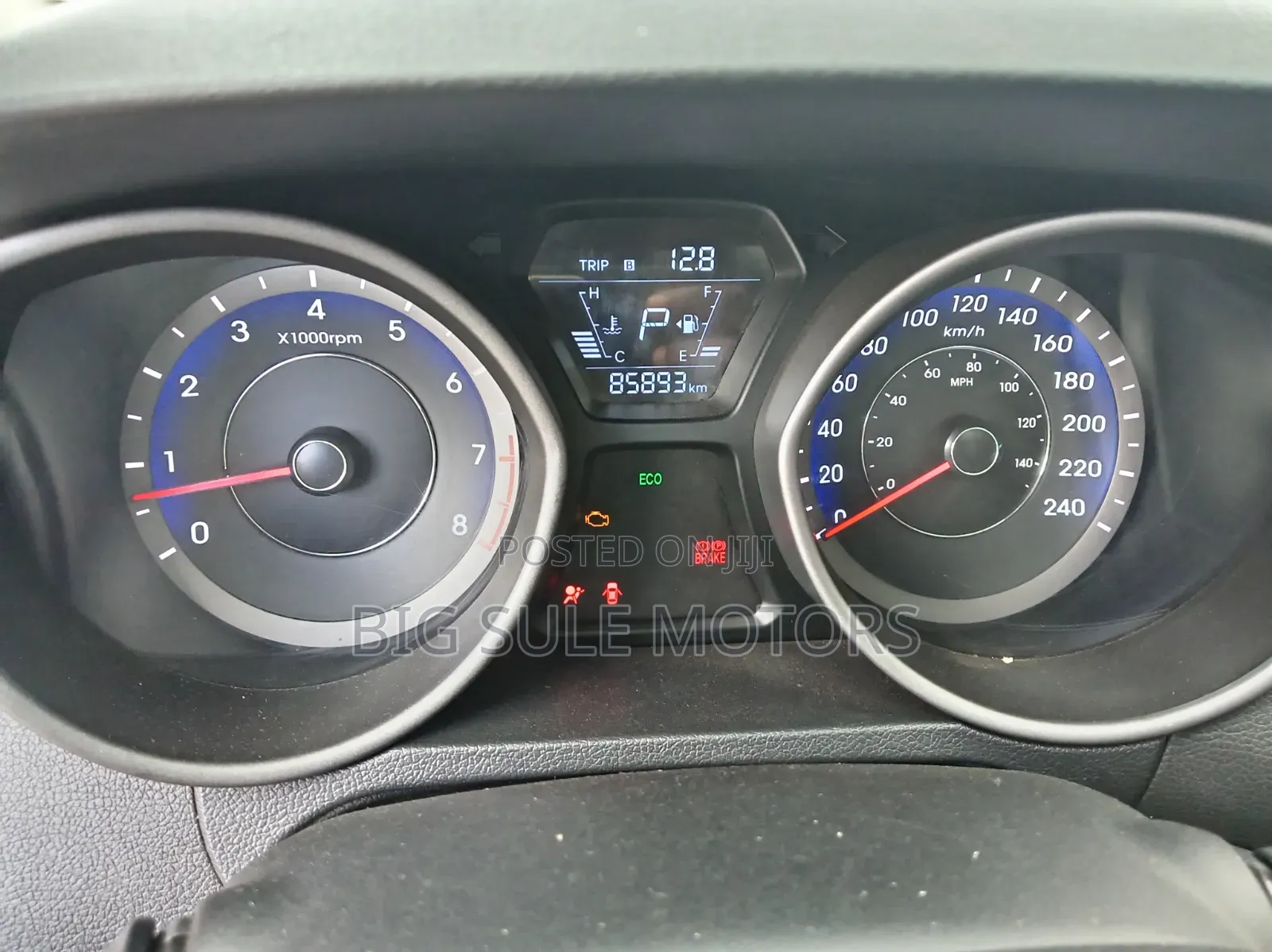 Hyundai Elantra Limited 4dr Sedan (1.8L 4cyl 6A) 2015 Silver
