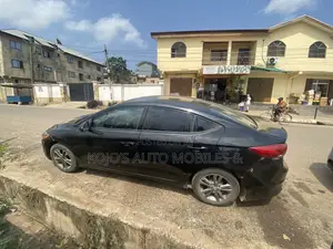 Hyundai Elantra 2017 Blue