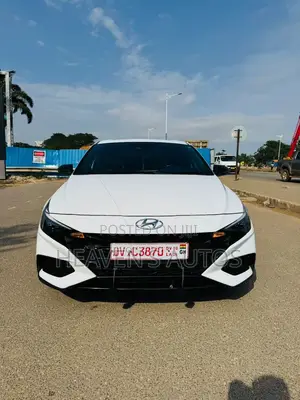 Hyundai Elantra 2021 White