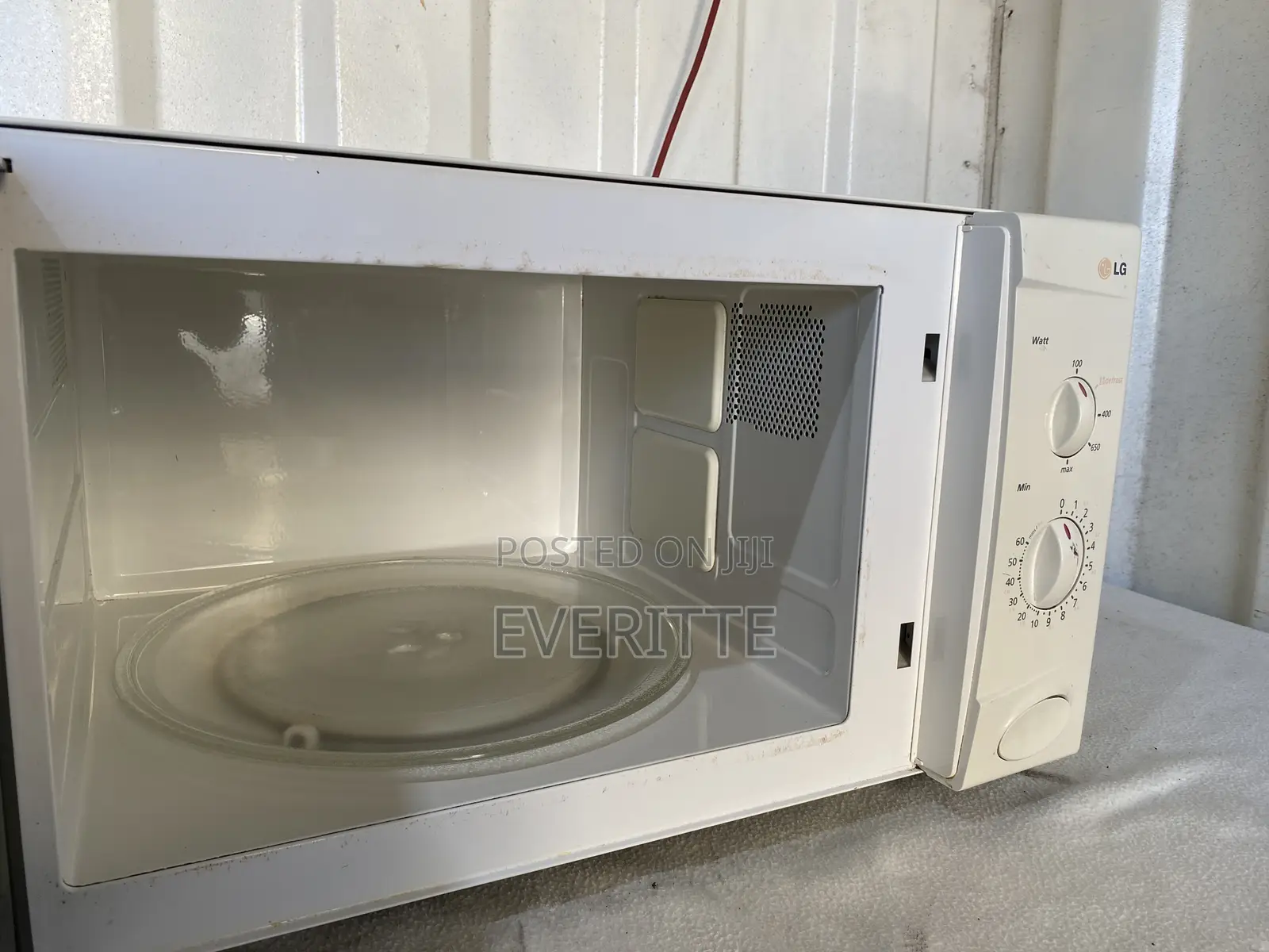 Large LG 28L Manual Microwave – Heavy Duty Solo Model