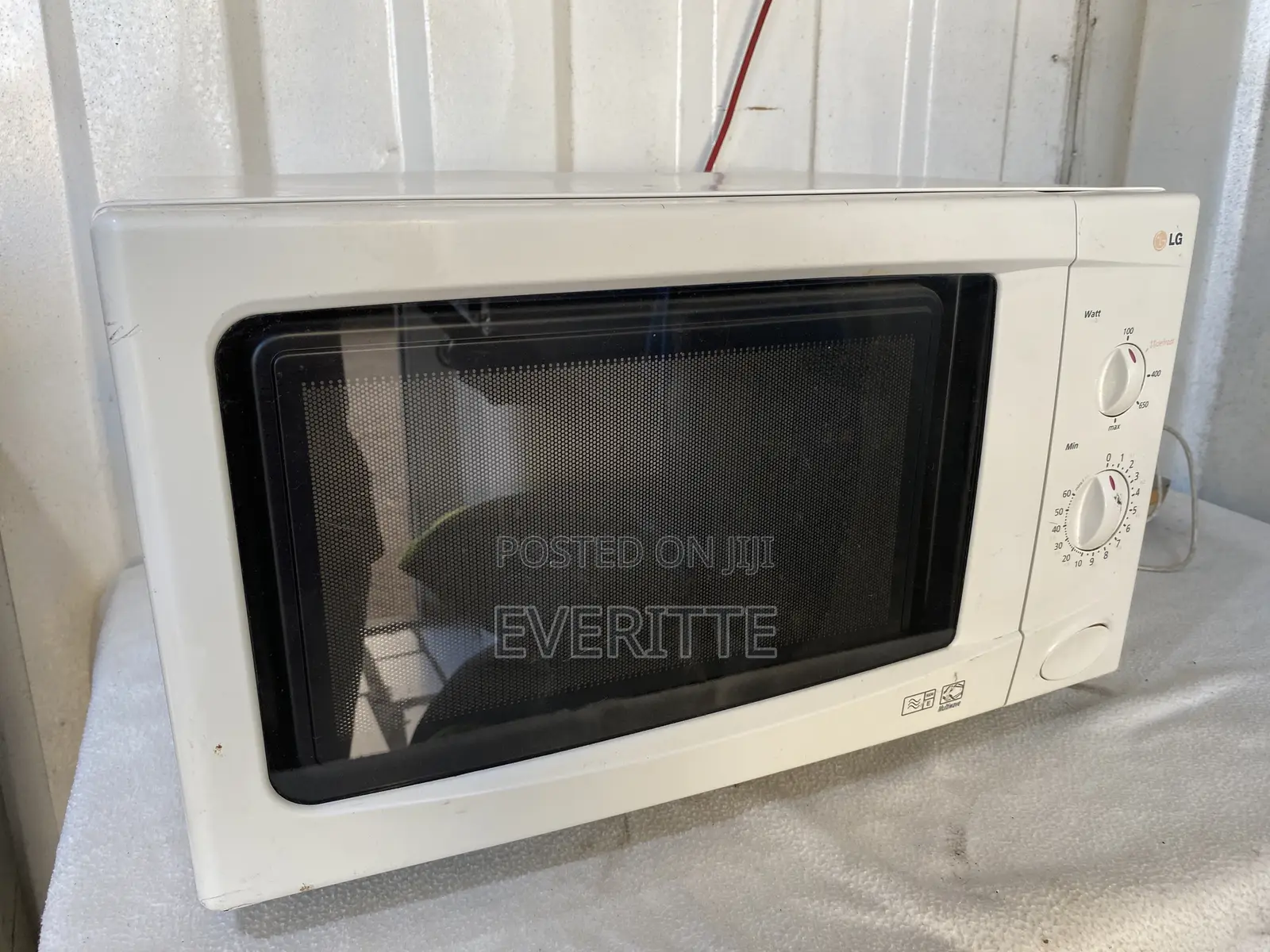 Large LG 28L Manual Microwave – Heavy Duty Solo Model