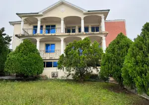 7bdrm Duplex in Mccarthy Hill for sale