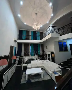 7bdrm Duplex in Mccarthy Hill for sale