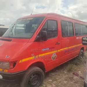Mercedes-Benz Sprinter 2006 Red
