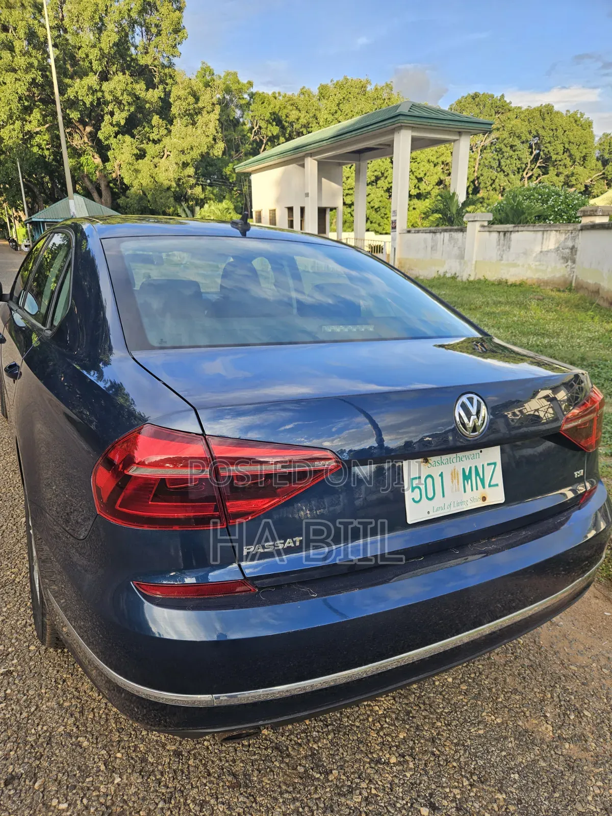 Volkswagen Passat 2018 Blue