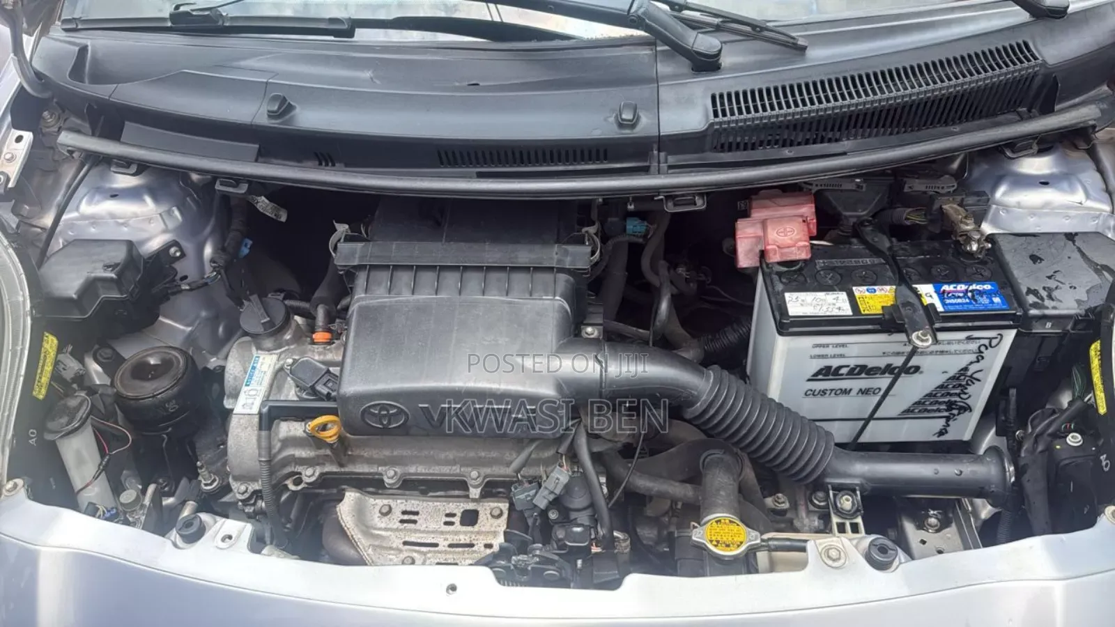 Toyota Vitz 2010 Gray
