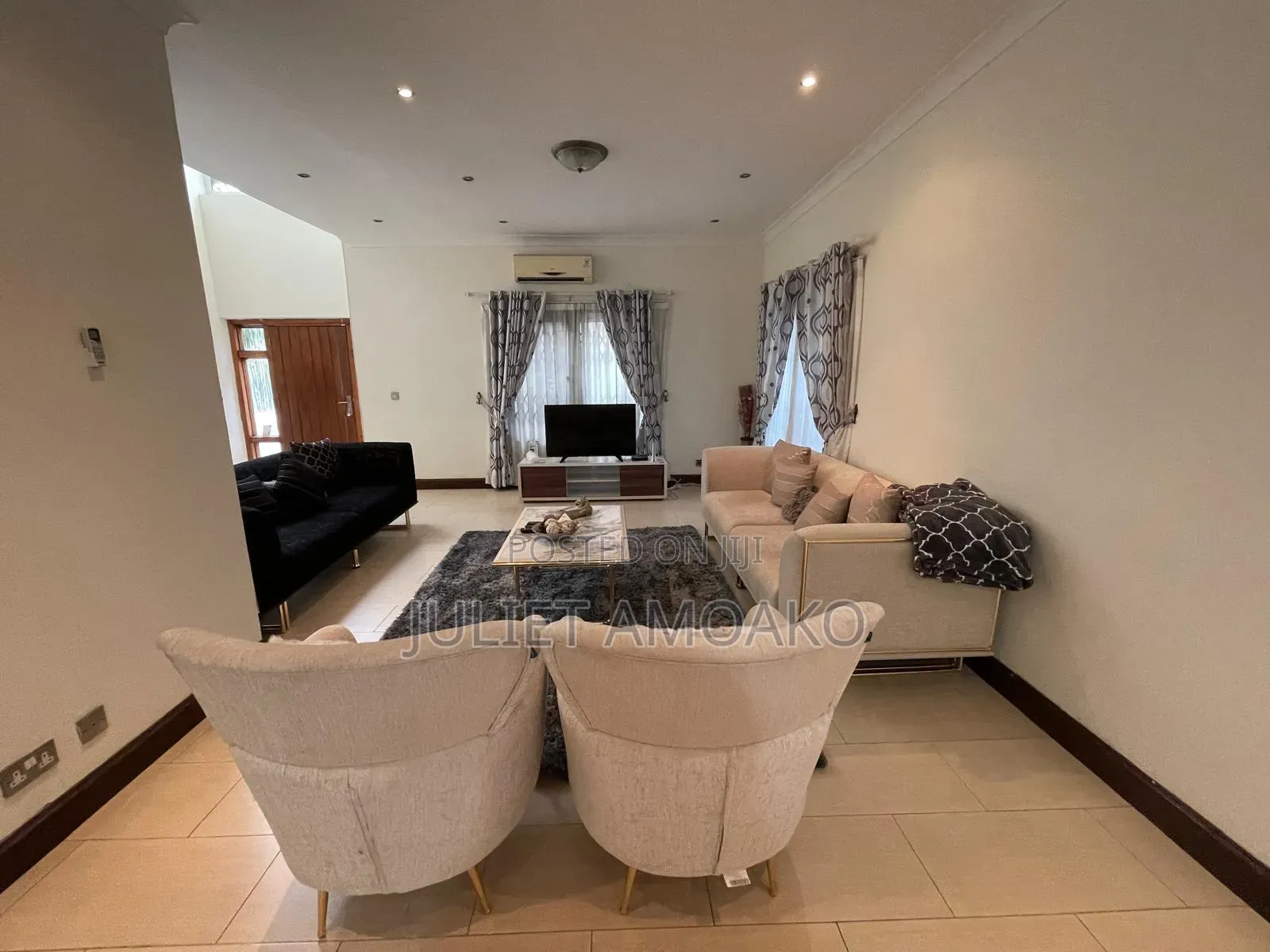 Furnished 4bdrm Apartment in Prisons for rent