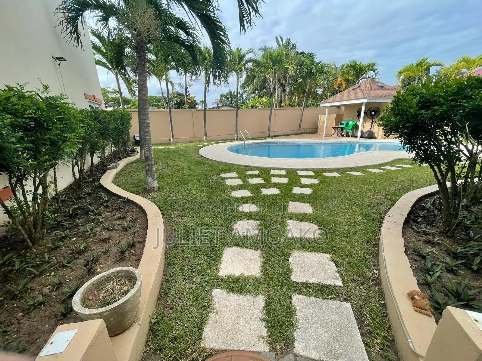 Furnished 4bdrm Apartment in Prisons for rent