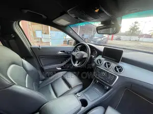 Mercedes-Benz GLA 250 2016 Black