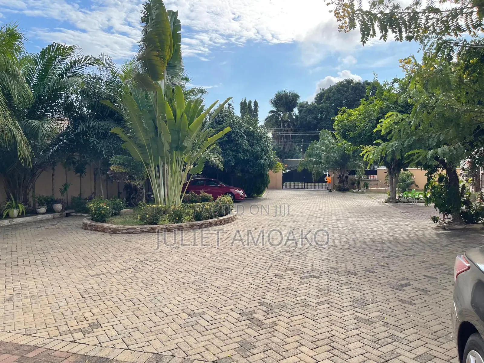 Furnished 4bdrm Apartment in Prisons for rent