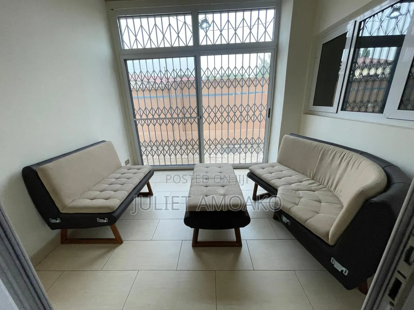 Furnished 4bdrm Apartment in Prisons for rent