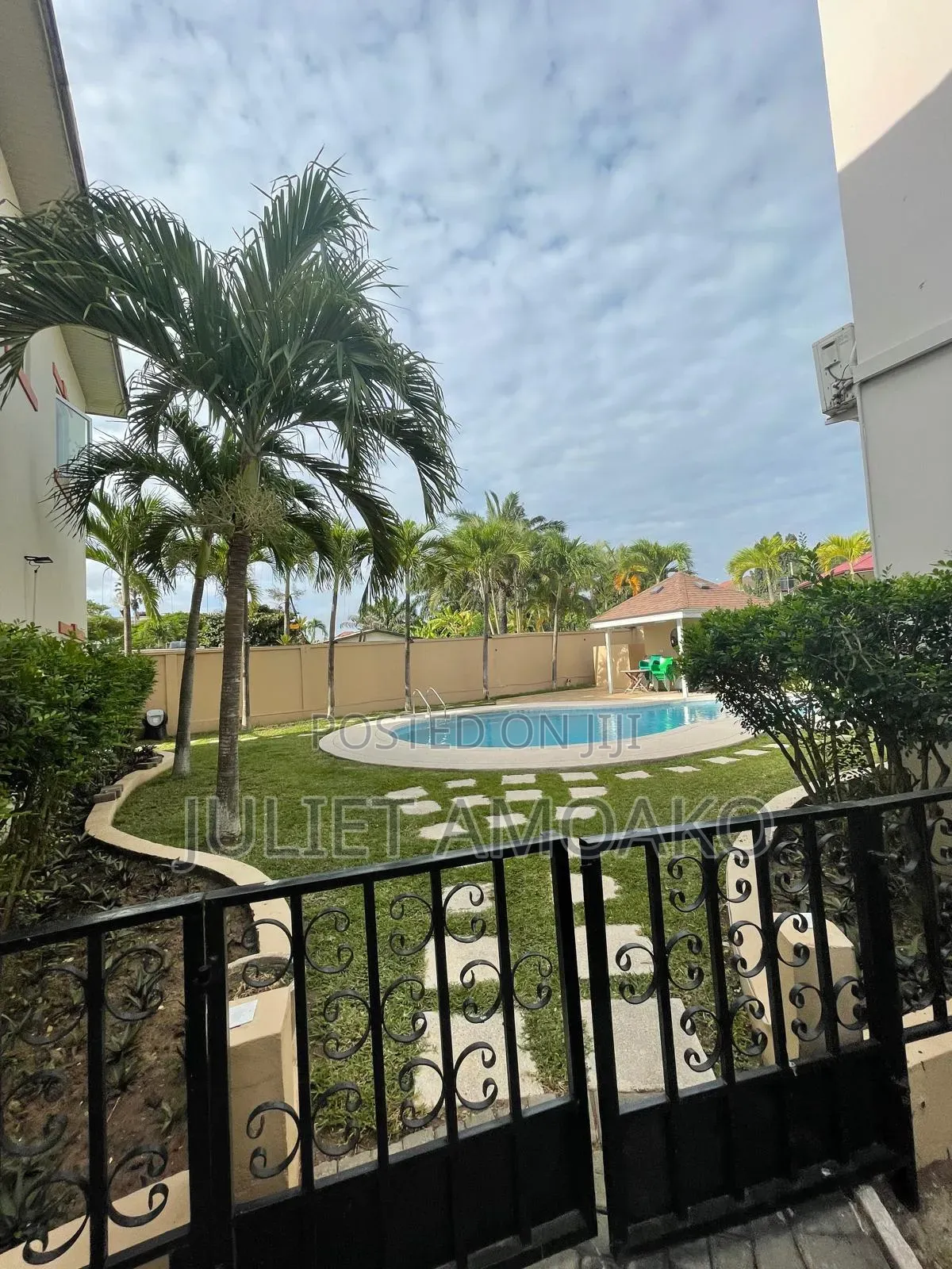Furnished 4bdrm Apartment in Prisons for rent