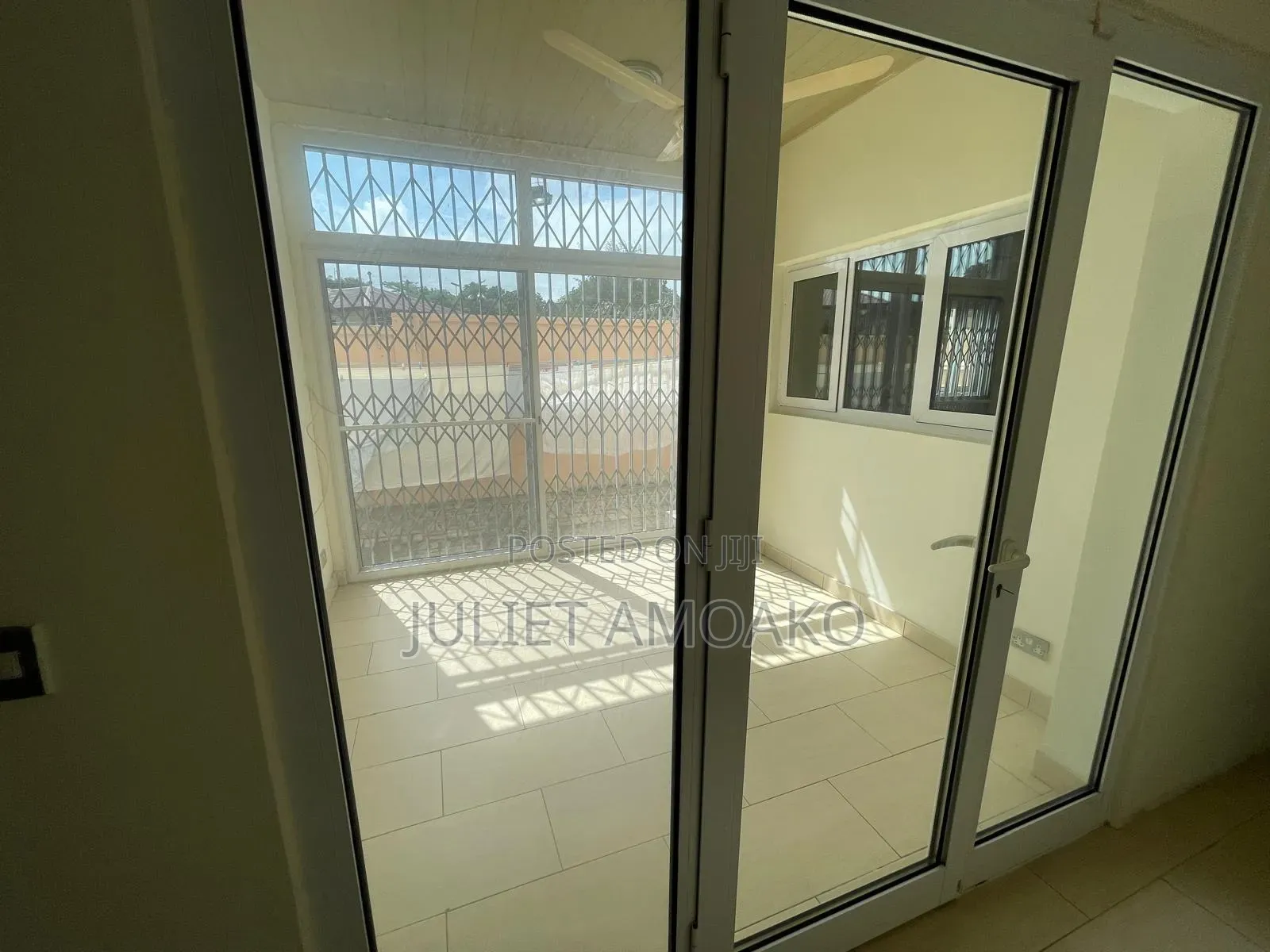 Furnished 4bdrm Apartment in Prisons for rent