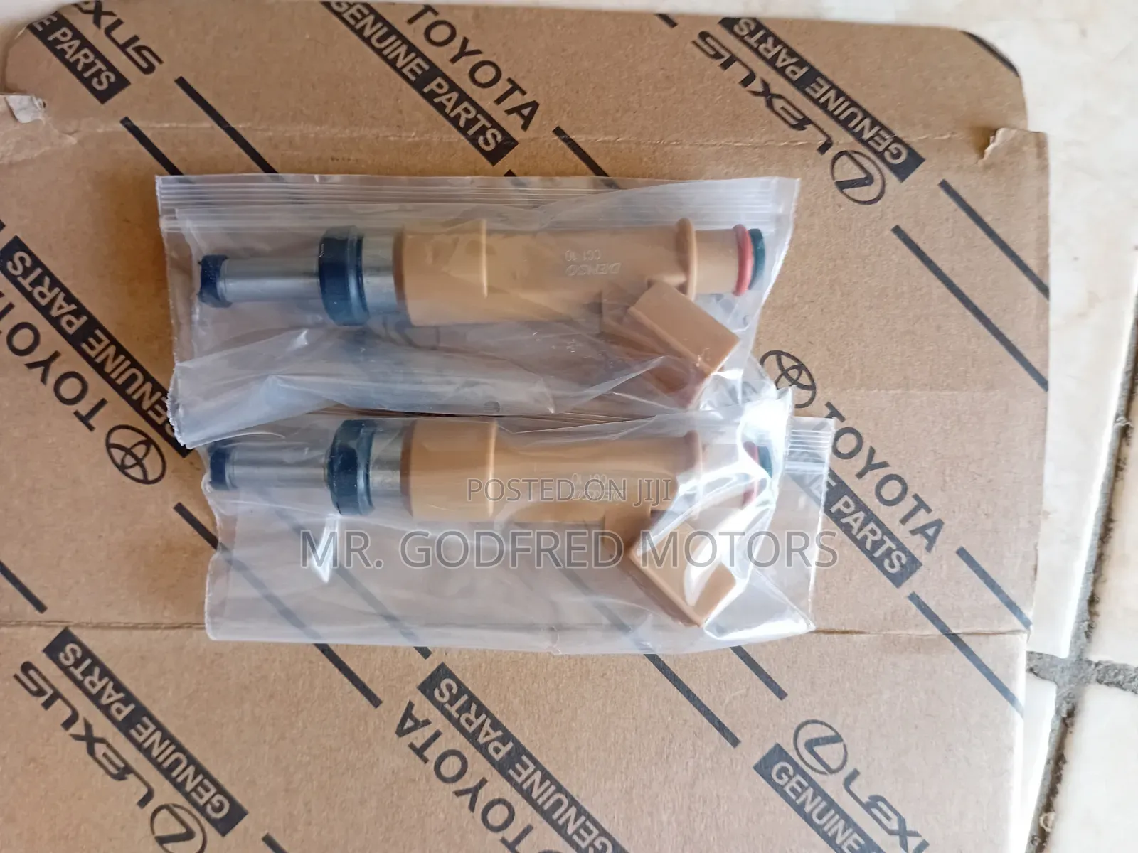 Toyota Corolla 2009-16 Fuel Injectors 4SET. Original