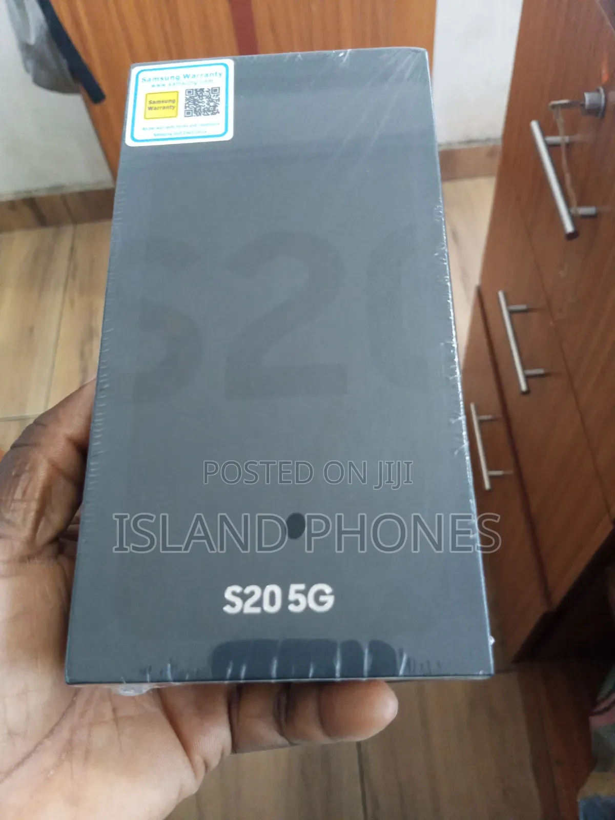 New Samsung Galaxy S20 128 GB Blue