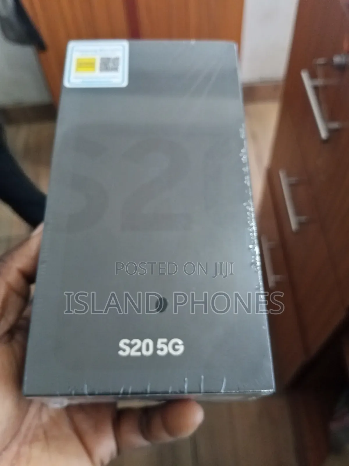 New Samsung Galaxy S20 128 GB Blue