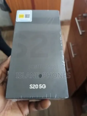 New Samsung Galaxy S20 128 GB Blue