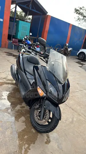 Yamaha Majesty 2015 Black