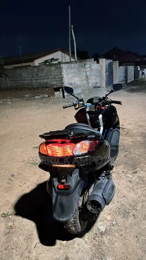 Yamaha Majesty 2015 Black