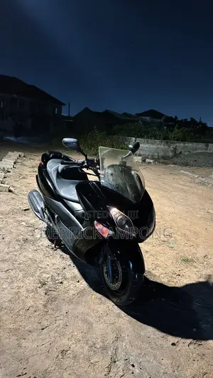Yamaha Majesty 2015 Black