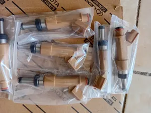 Toyota Corolla 2014,15,16,17,18,19 Fuel Injectors 4Set. Original