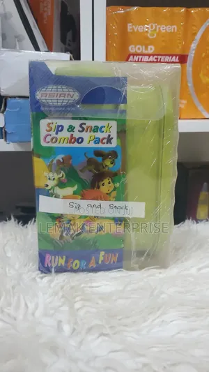 Sip Snack Combo Pack. Plastic Lunch Box and Water Bottle Set. 2 in 1