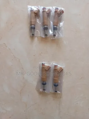Pontiac Vibe 2010 Fuel Injectors 4Set. Original
