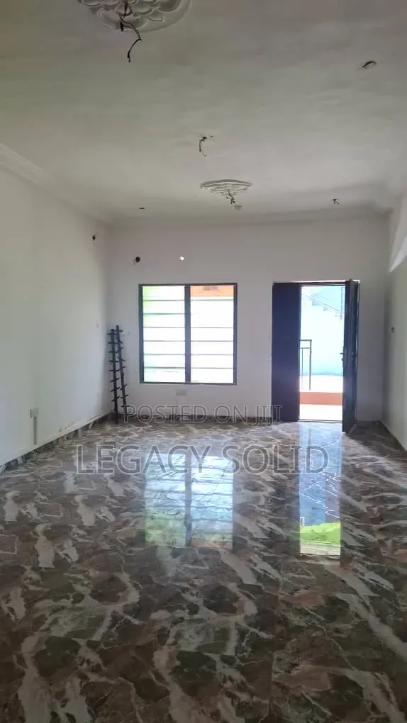 3bdrm Apartment in Legacy Solid Real, Coca Cola for rent