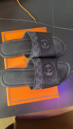Slippers Gucci