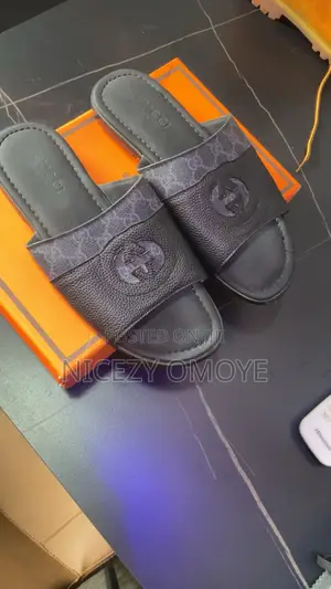 Slippers Gucci
