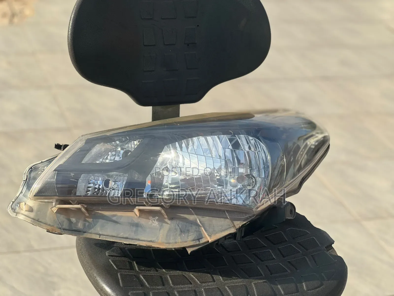 Left Headlight Vitz 2012