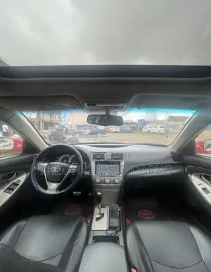 Toyota Camry SE 4dr Sedan (2.5L 4cyl 6A) 2012 Red