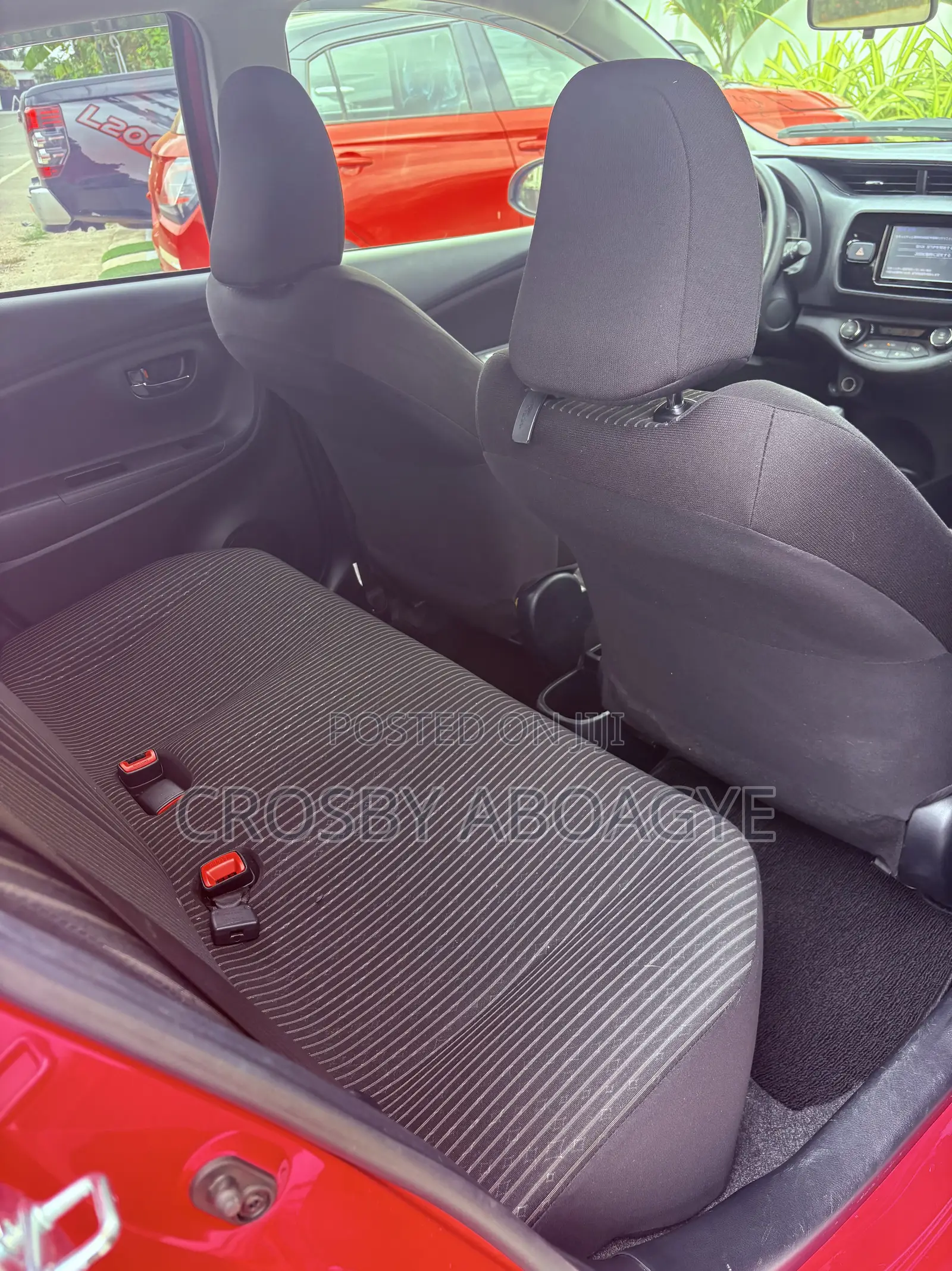 Toyota Vitz 1.3 FWD 5dr 2015 Pink