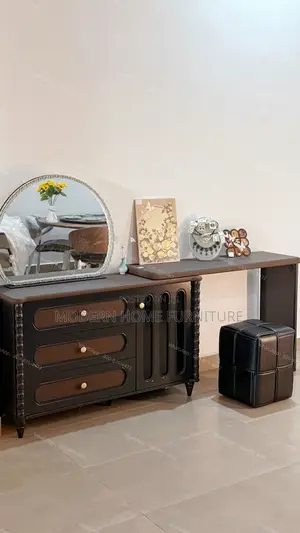 Vintage Luxury Dressing Table | Timeless Elegance