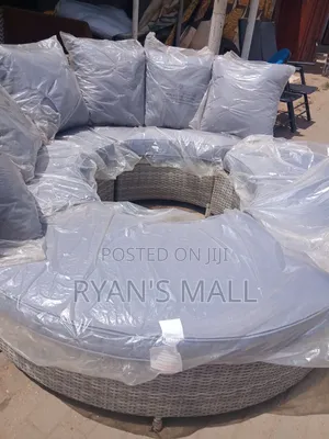 Round Garden Sofa Set