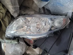 Corolla Toyota2010 2012 Head Lamp