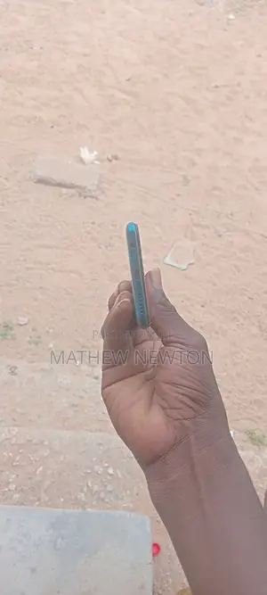 Infinix Hot 10 64 GB Blue