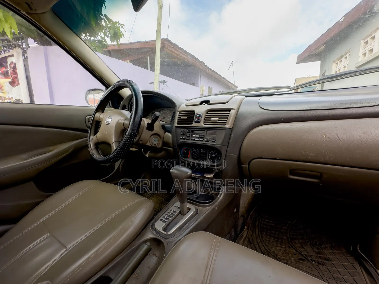 Nissan Sentra 2000 Black