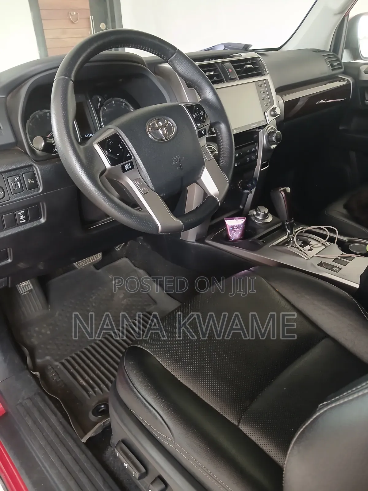 Toyota 4-Runner 2021 Red