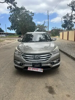 Hyundai Santa Fe 2018 Gray