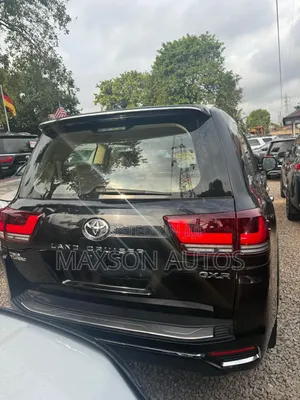 Toyota Land Cruiser 4.0 V6 GXR 2018 Black
