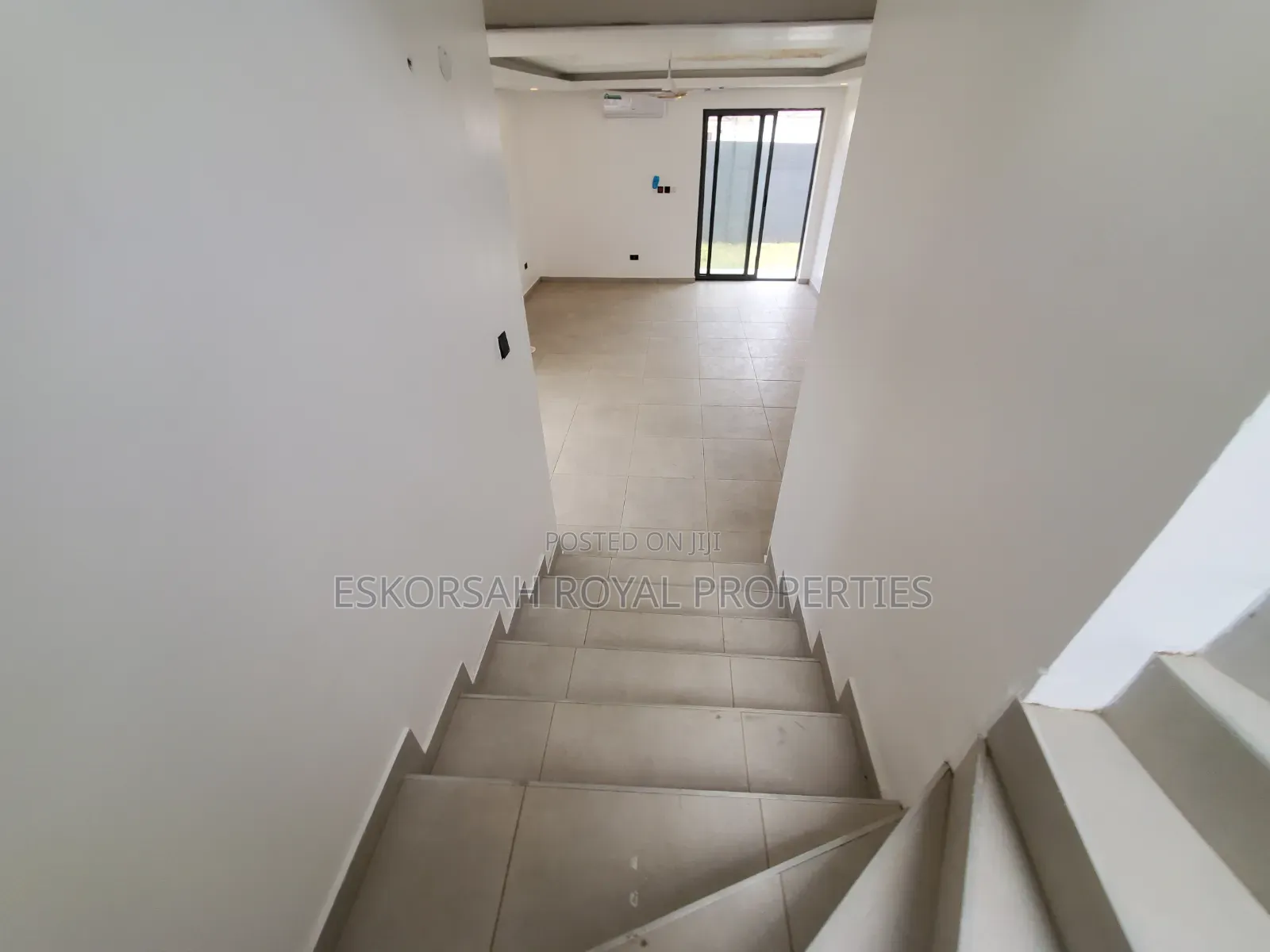 3bdrm Townhouse / Terrace in East Legon, Ability for rent