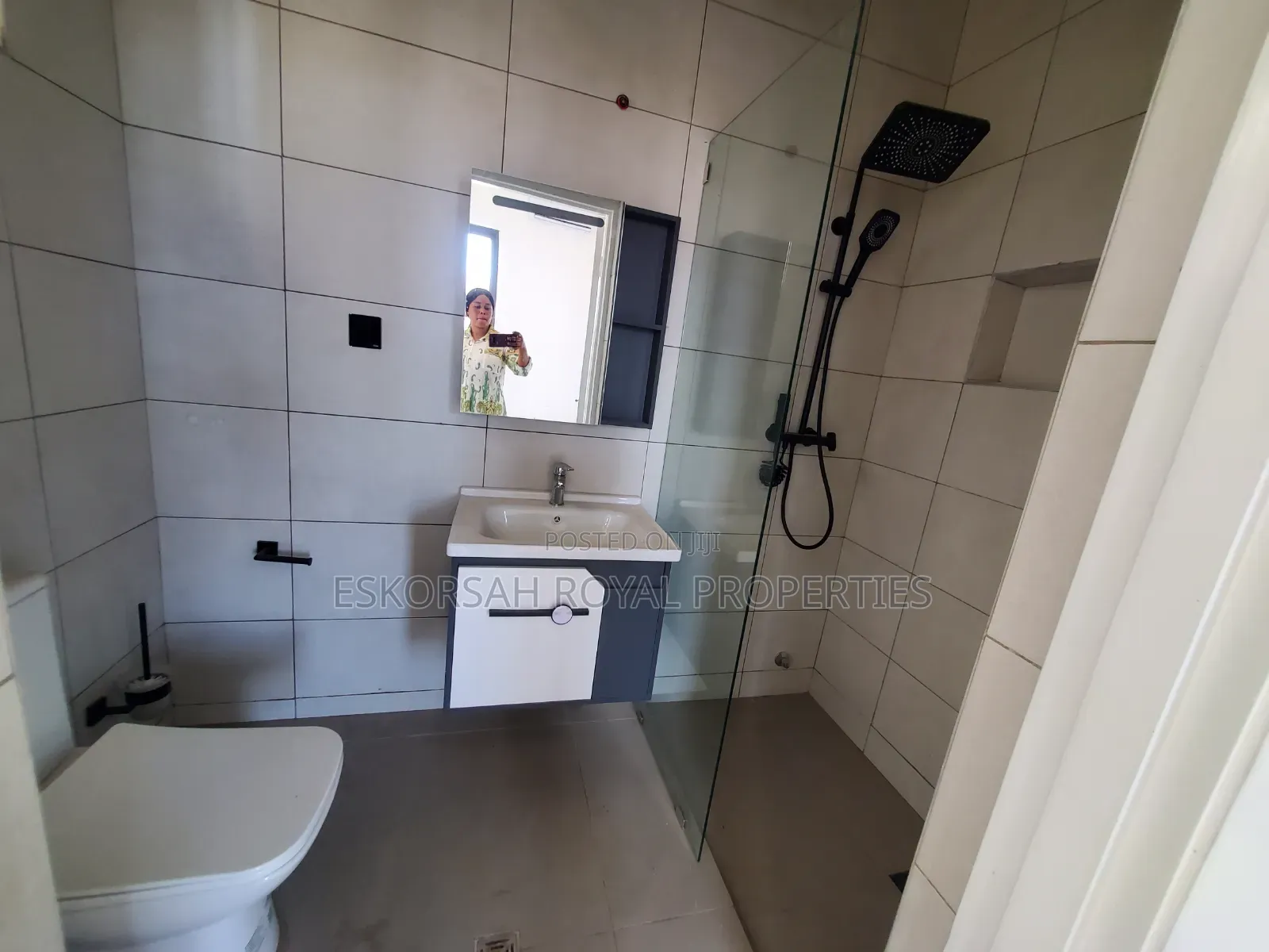 3bdrm Townhouse / Terrace in East Legon, Ability for rent