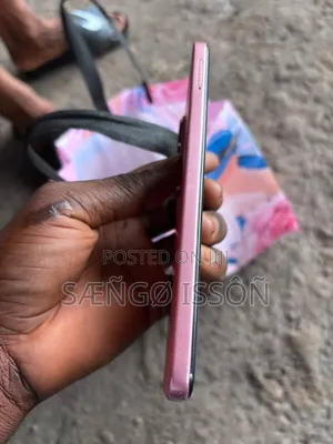Infinix Hot 60i 128 GB Pink
