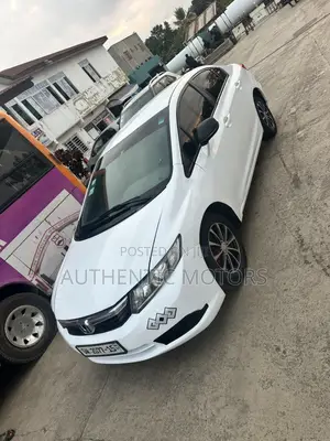 Honda Civic 2012 White