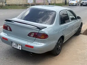 Toyota Corolla 2000 Blue