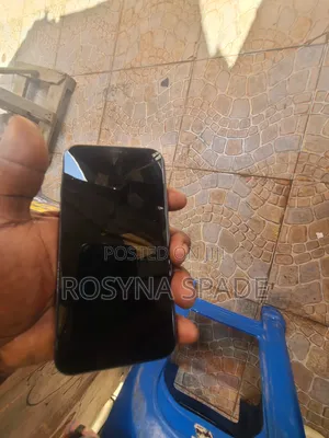 Apple iPhone 11 64 GB Black