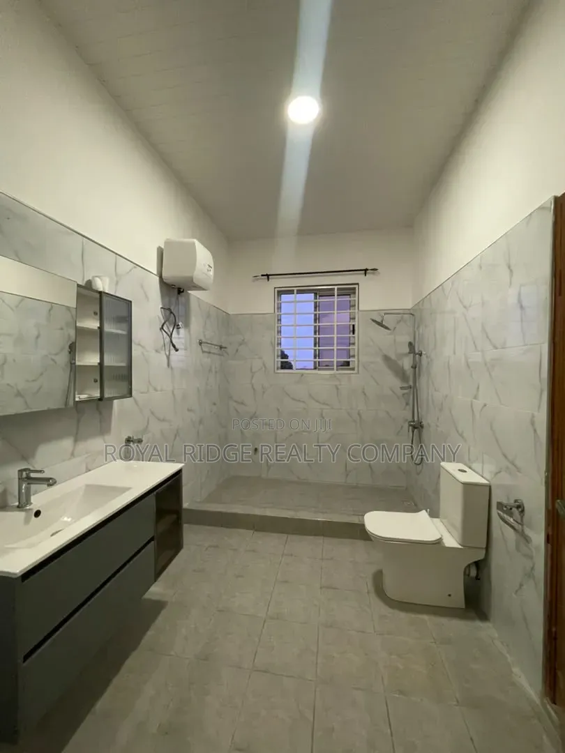 3bdrm House in Spintex, Accra Metropolitan for rent