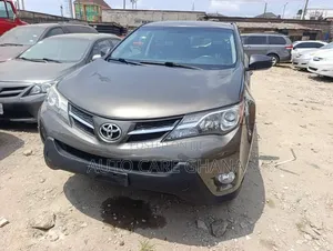 Toyota RAV4 LE 4dr SUV AWD (2.5L 4cyl 6A) 2015 Brown